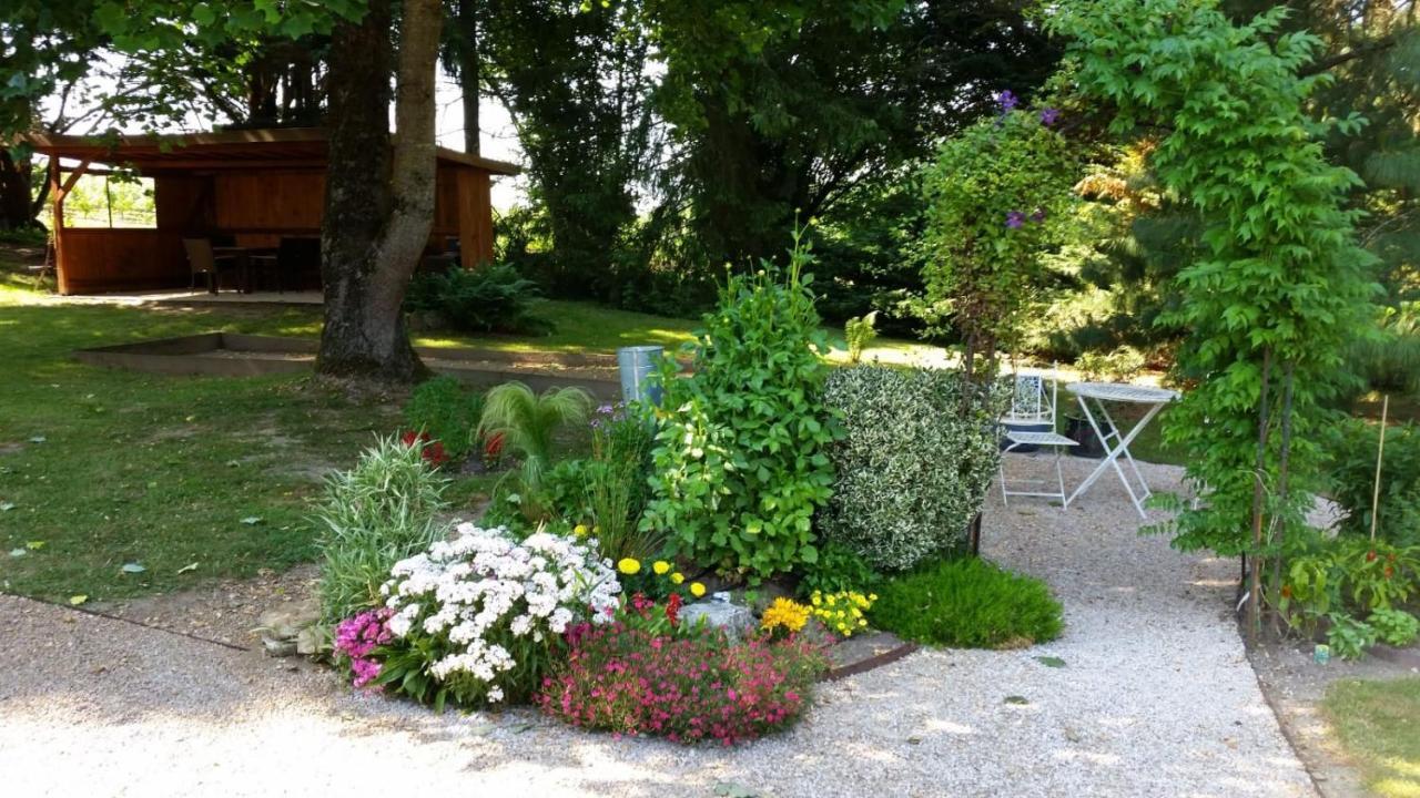 Le Venay Bed & Breakfast Frontenaud Luaran gambar