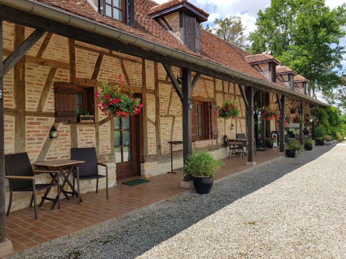 Le Venay Bed & Breakfast Frontenaud Luaran gambar